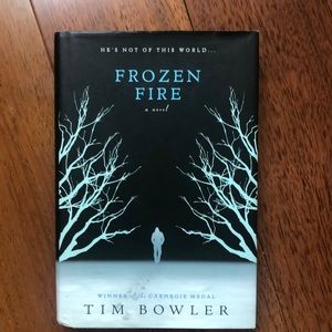 Tim Bowler - Frozen Fire. Hardcover book